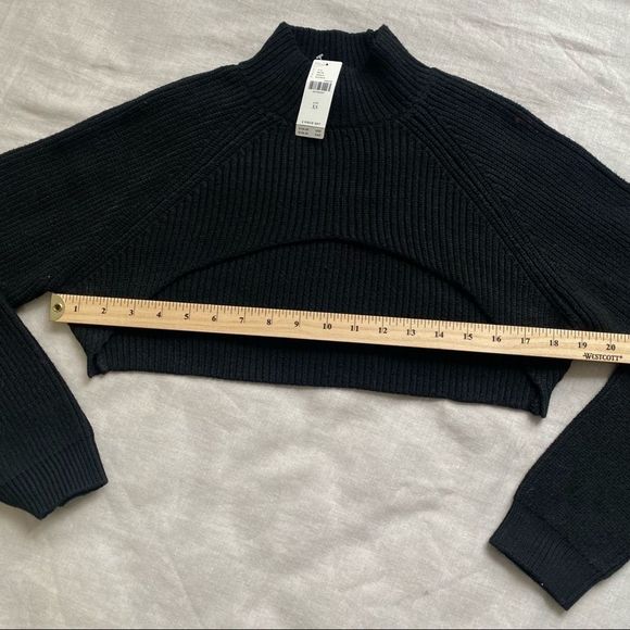 Anthropologie Turtleneck Cut-Out Shrug Sweater Set - XS - Picture 4 of 6